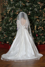 Load image into Gallery viewer, Sassi Holford &#39;Paola&#39; - sassi holford - Nearly Newlywed Bridal Boutique - 1
