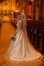 Load image into Gallery viewer, Sassi Holford &#39;Paola&#39; - sassi holford - Nearly Newlywed Bridal Boutique - 2
