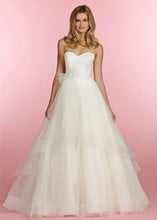 Load image into Gallery viewer, Hayley Paige &#39;Blush 1504&#39; - Hayley Paige - Nearly Newlywed Bridal Boutique - 1
