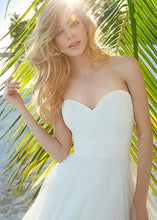 Load image into Gallery viewer, Hayley Paige &#39;Blush 1504&#39; - Hayley Paige - Nearly Newlywed Bridal Boutique - 2
