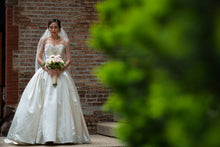 Load image into Gallery viewer, Allure Bridals &#39;9003&#39;
