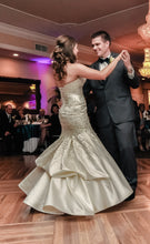Load image into Gallery viewer, Mori Lee &#39;2512&#39; size 4 used wedding dress back view on bride
