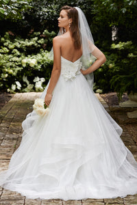 Watters 'Selena' size 4 used wedding dress back view on model