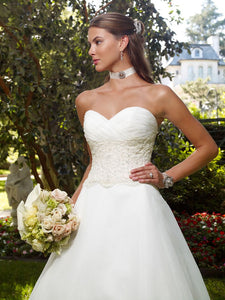 Casablanca 'Strapless' size 6 new wedding dress front view close up on model