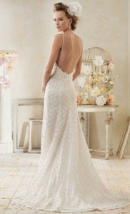 Alfred Angelo '8528' size 8 sample wedding dress back view on model