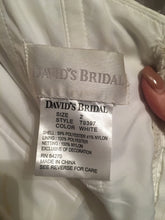 Load image into Gallery viewer, David’s Bridal &#39;T9397&#39; size 2 used wedding dress view of tag
