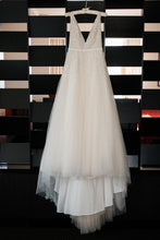 Load image into Gallery viewer, Inbal Dror &#39;BR 14-20&#39; - inbal dror - Nearly Newlywed Bridal Boutique - 1

