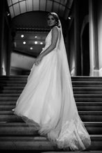 Load image into Gallery viewer, Inbal Dror &#39;BR 14-20&#39; - inbal dror - Nearly Newlywed Bridal Boutique - 5
