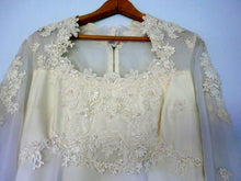 Load image into Gallery viewer, Custom &#39;Vintage&#39; - Custom - Nearly Newlywed Bridal Boutique - 2
