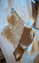 Load image into Gallery viewer, Monique Lhuillier &#39;Magical&#39; size 4 new wedding dress close up of dress

