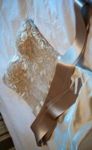 Monique Lhuillier 'Magical' size 4 new wedding dress close up of dress