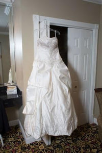 Kenneth Winston '1458' size 12 used wedding dress front view on hanger