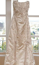 Load image into Gallery viewer, Carolina Herrera &#39;Beaded Floral&#39; size 6 used wedding dress front view on hanger
