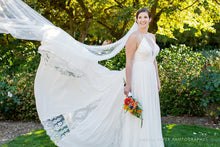 Load image into Gallery viewer, Rue de Seine &#39;Lark&#39; size 10 used wedding dress side view on bride
