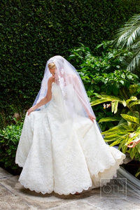 Vera Wang 'Jessica Simpson Dress' size 4 used wedding dress front view on bride