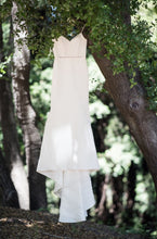 Load image into Gallery viewer, Amsale &#39;Darcy&#39; size 10 used wedding dress front view on hanger
