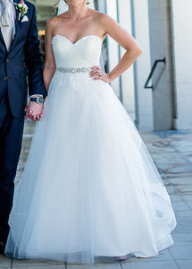 Kelly Faetanini 'Ula' size 0 used wedding dress front view on bride