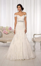 Load image into Gallery viewer, Essence of Australia &#39;1617&#39; size 10 used wedding dress front view on model
