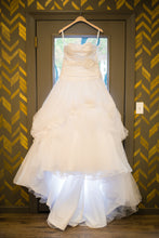 Load image into Gallery viewer, Disney &#39;White Tulle &amp; Satin&#39; size 8 used wedding dress front view on hanger

