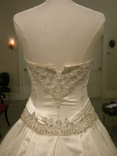 Load image into Gallery viewer, Amsale &#39;Kenneth Pool&#39; - Amsale - Nearly Newlywed Bridal Boutique - 2
