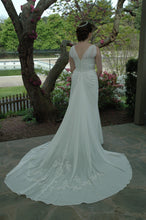 Load image into Gallery viewer, Alfred Angelo &#39;3021&#39; - alfred angelo - Nearly Newlywed Bridal Boutique - 2
