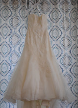Load image into Gallery viewer, Marisa &#39;737&#39; - Marisa - Nearly Newlywed Bridal Boutique - 2
