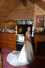 Load image into Gallery viewer, Custom &#39;Micaela Loren&#39; - Custom made - Nearly Newlywed Bridal Boutique - 2
