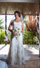 Load image into Gallery viewer, Stella York &#39;5939&#39; size 8 used wedding dress front view on bride 
