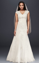 Load image into Gallery viewer, David&#39;s Bridal &#39;Cap Sleeve Lace Over Satin T3299&#39;
