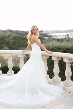 Load image into Gallery viewer, Watters &#39;7042B&#39; - Watters - Nearly Newlywed Bridal Boutique - 3
