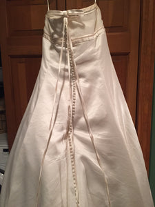 Vera Wang 'Emily' size 18 used wedding dress back view on hanger