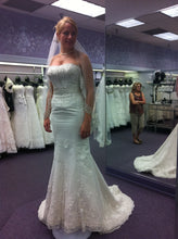 Load image into Gallery viewer, Allure &#39;L182&#39; - Allure - Nearly Newlywed Bridal Boutique - 1
