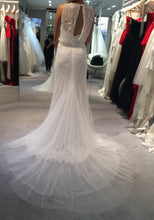 Load image into Gallery viewer, Monique Lhuillier &#39;Timeless&#39; - Monique Lhuillier - Nearly Newlywed Bridal Boutique - 3
