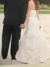 Load image into Gallery viewer, Kenneth Pool &#39;Rochelle&#39; - Kenneth Pool - Nearly Newlywed Bridal Boutique - 1
