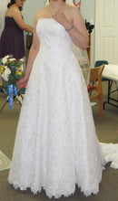 Load image into Gallery viewer, David&#39;s Bridal &#39;Michaelangelo&#39; size 12 used wedding dress front view on bride

