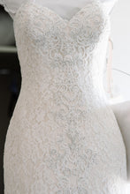 Load image into Gallery viewer, Danielle Caprese &#39;Sweetheart Mermaid&#39; size 4 used wedding dress front view 
