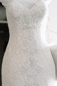 Danielle Caprese 'Sweetheart Mermaid' size 4 used wedding dress front view 