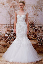 Load image into Gallery viewer, Monique Lhuillier &#39;Adele&#39; - Monique Lhuillier - Nearly Newlywed Bridal Boutique - 2
