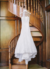 Load image into Gallery viewer, Rosa Clara &#39;Dama&#39; size 2 used wedding dress front view on hanger
