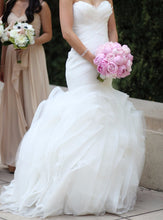Load image into Gallery viewer, Pronovias &#39;Orce&#39; size 0 used wedding dress front view on bride

