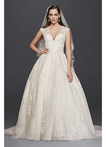 Oleg Cassini 'V Neck' size 4 new wedding dress front view on model
