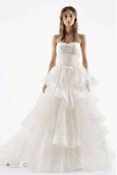 White by Vera Wang '351197' size 0 used wedding dress front view on model