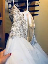 Load image into Gallery viewer, Kenneth Winston &#39;1597&#39; size 2 used wedding dress view of beading
