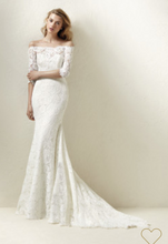 Load image into Gallery viewer, Pronovias &#39;Dracane&#39; size 14 new wedding dress front view on model
