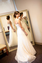 Load image into Gallery viewer, Vera Wang &#39;11026&#39; size 10 sample wedding dress back view on bride
