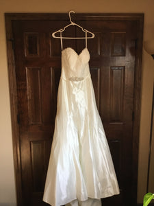 Allure '2803' size 10 new wedding dress front view on hanger