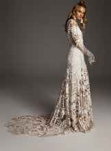 Load image into Gallery viewer, Rue De Seine &#39;Avril&#39; size 10 used wedding dress side view on model

