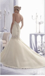 Mori Lee '2682' size 8 new wedding dress back view on model