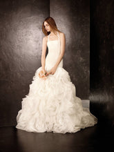 Load image into Gallery viewer, White by Vera Wang &#39;Fit and Flare&#39; - White by Vera Wang - Nearly Newlywed Bridal Boutique - 1
