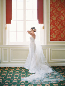 Ines Di Santo 'Elisavet' size 6 used wedding dress side view on bride